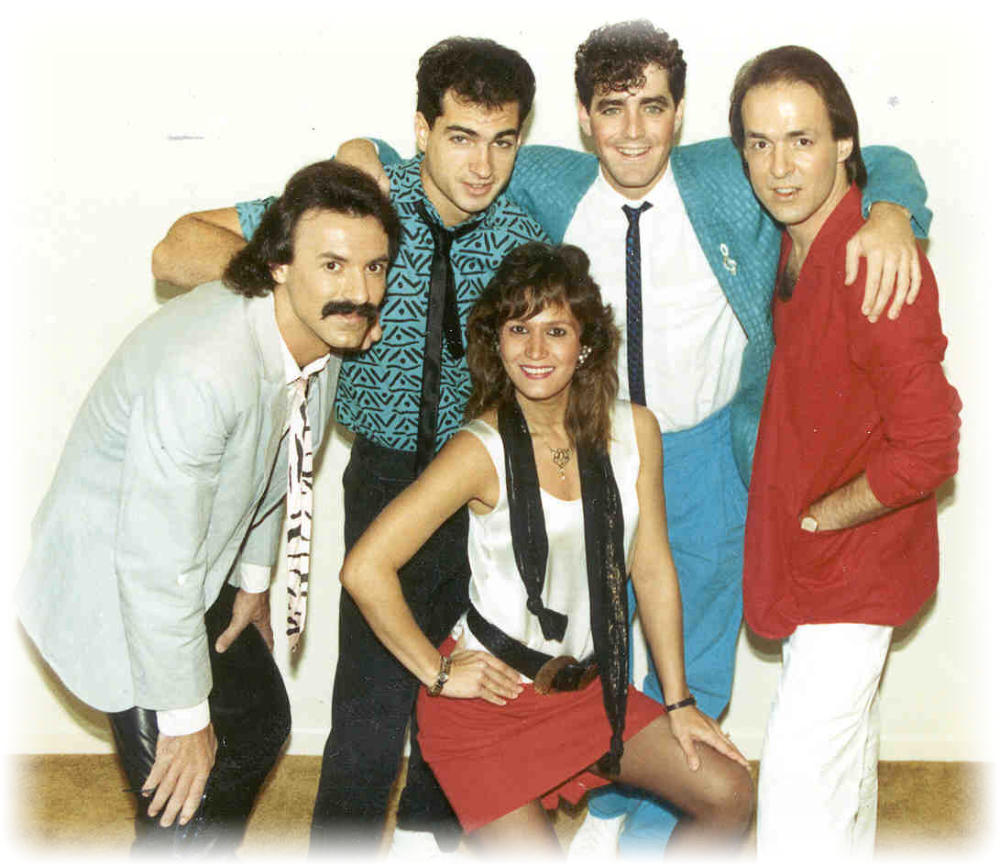 【美品】the fifth avenue band About The Band